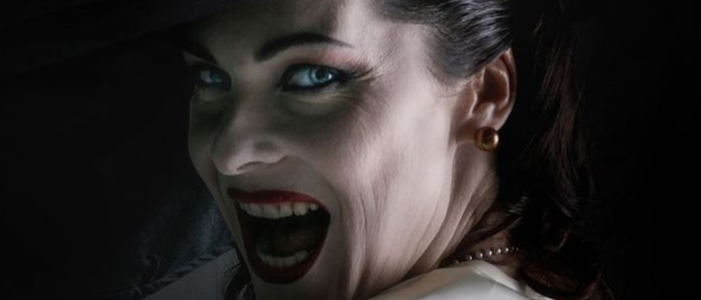 Actriz de Lady Dimitrescu hizo cosplay del personaje
