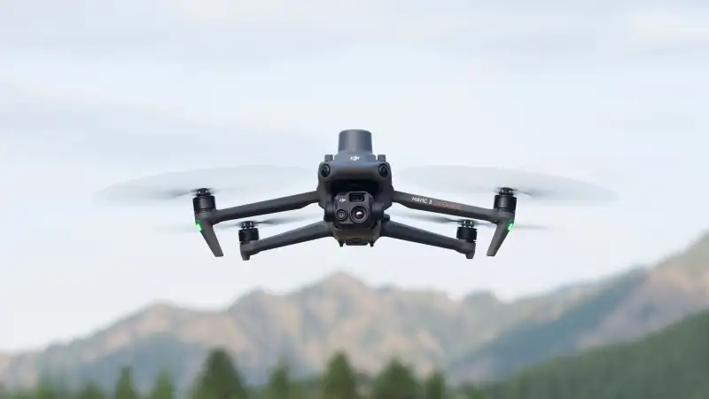 DJI Mavic 3 Enterprise – Drones pensados para el publico profesional.